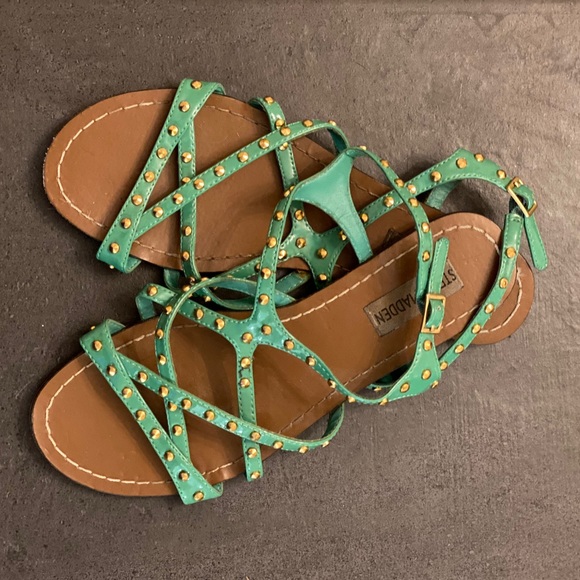 Steven Madden Mint and Gold stud sandals - Picture 1 of 3